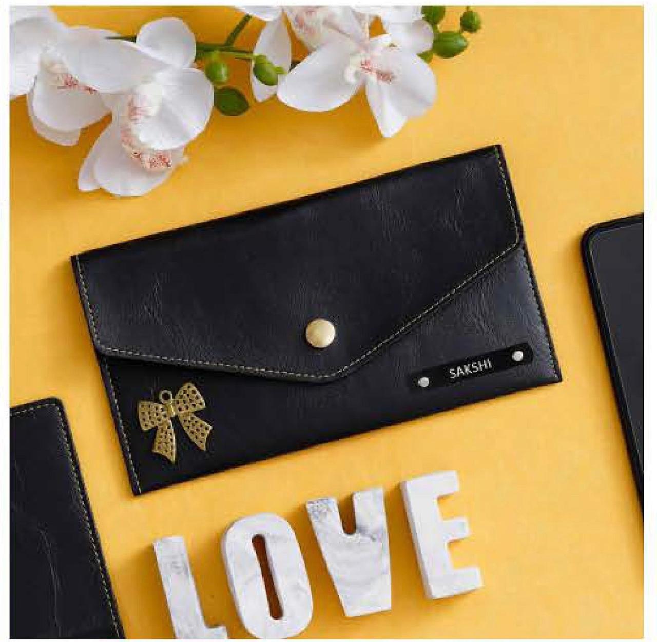 Ladies Clutch PitaaraBox Ladies Clutch PitaaraBox