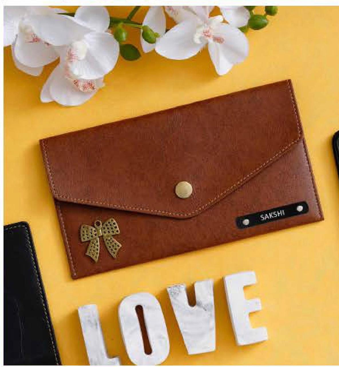 Ladies Clutch PitaaraBox Ladies Clutch PitaaraBox