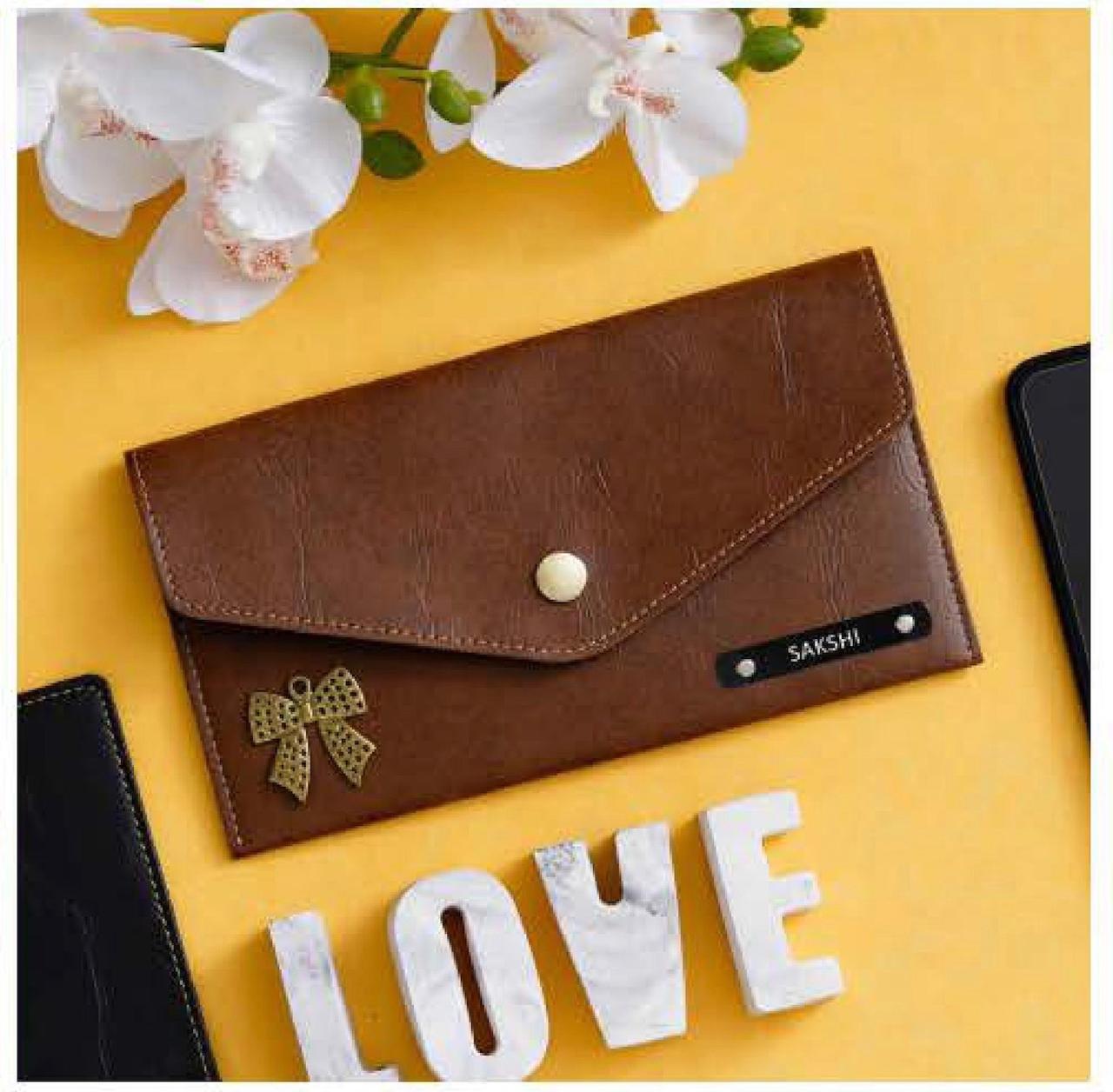 Ladies Clutch PitaaraBox Ladies Clutch PitaaraBox